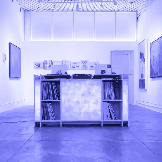 pomo-text musical-furniture-case-study-01